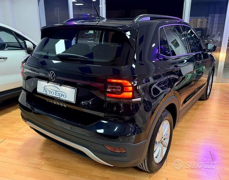 Usata VW T-Cross Style 110 CV (80 kW) 2023 Nero SUV