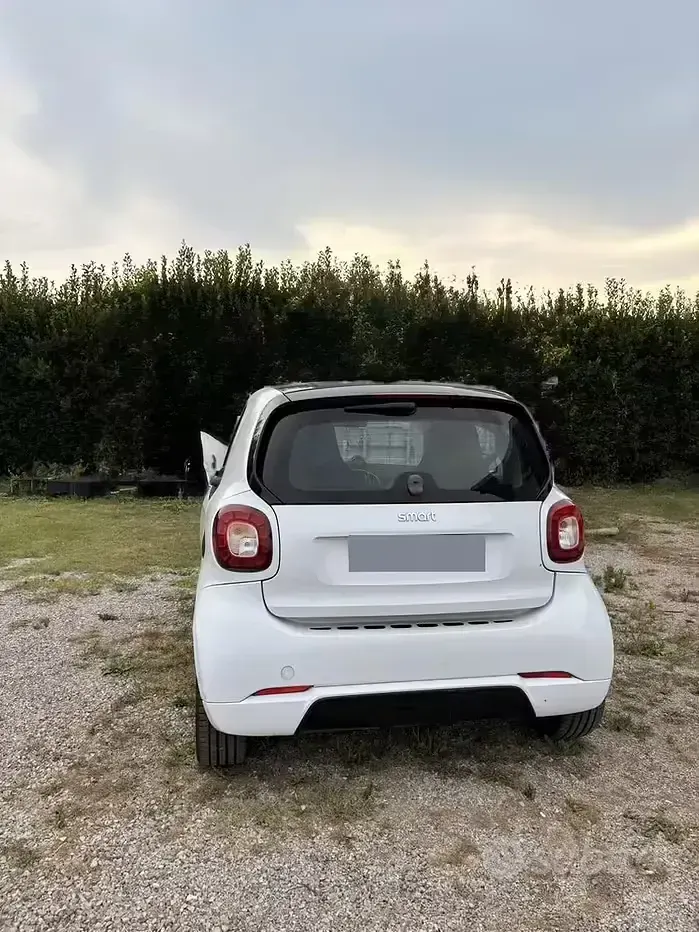 Usata Smart ForTwo Coupé 71 CV (52 kW) 2018 Bianco Coupé