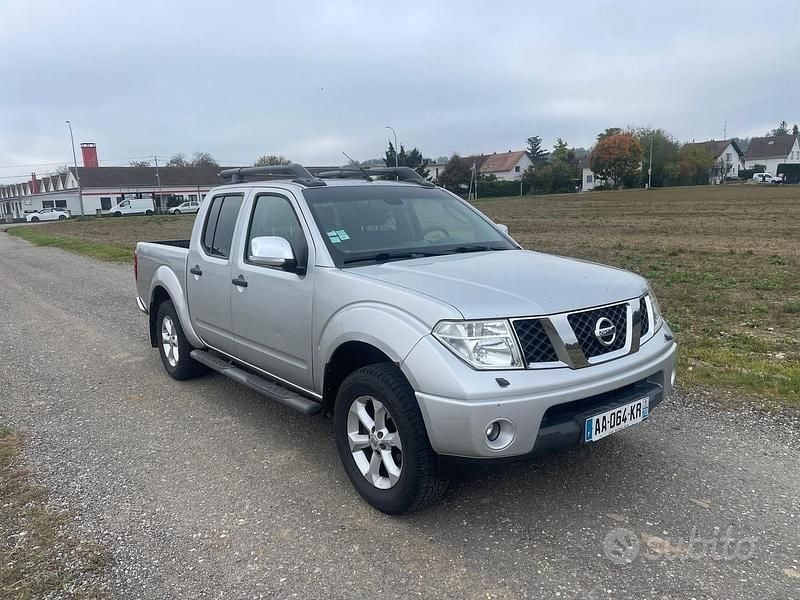 Usata Nissan Navara XE 171 CV (125 kW) 2008 Grigio Pick-up