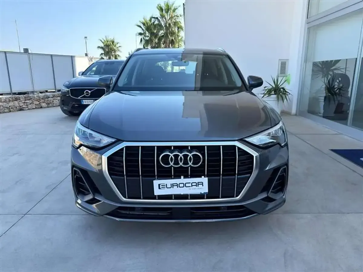 Usata Audi Q3 S-Line 150 CV (110 kW) 2020 Grigio / gray SUV