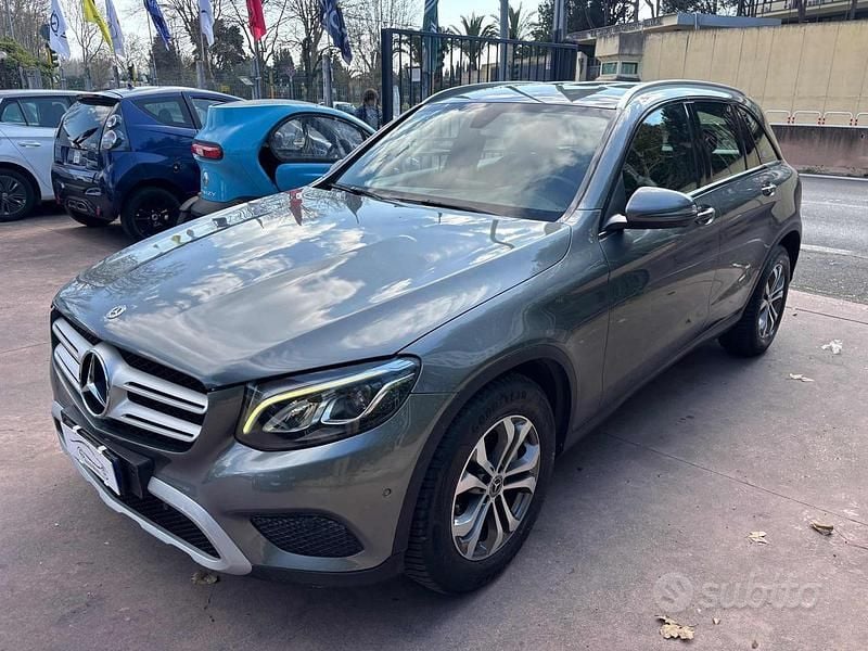 Usata Mercedes GLC220 Business 170 CV (125 kW) 2018 Grigio SUV