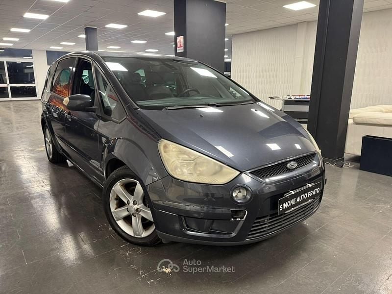 Usata Ford S-MAX Titanium 140 CV (102 kW) 2007 Grigio Monovolume