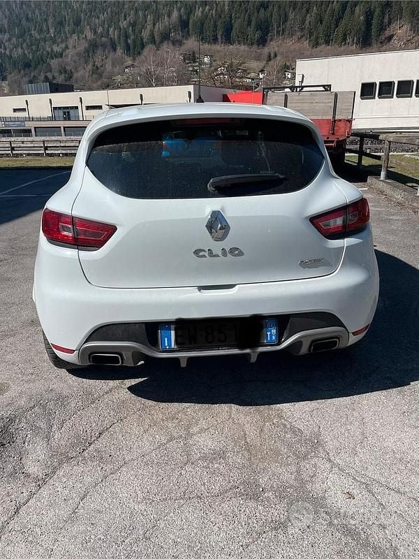 Usata Renault Clio R.S. R.S. 200 CV (147 kW) 2014 Utilitaria