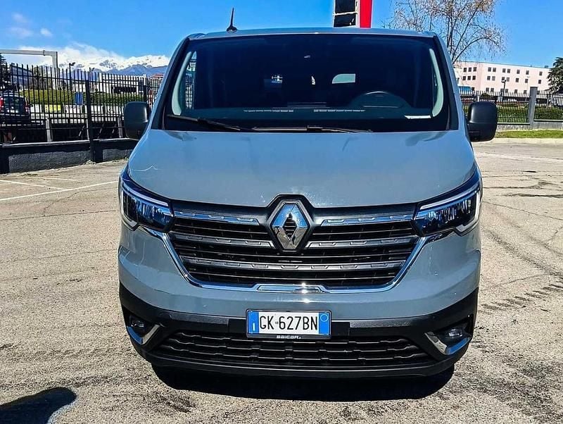 Usata Renault Trafic 170 CV (125 kW) 2022 Grigio