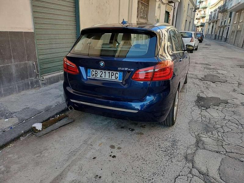 Gebraucht BMW 225 Active Tourer iPerformance 136 PS (100 kW) 2020 Blau Van / Kleinbus