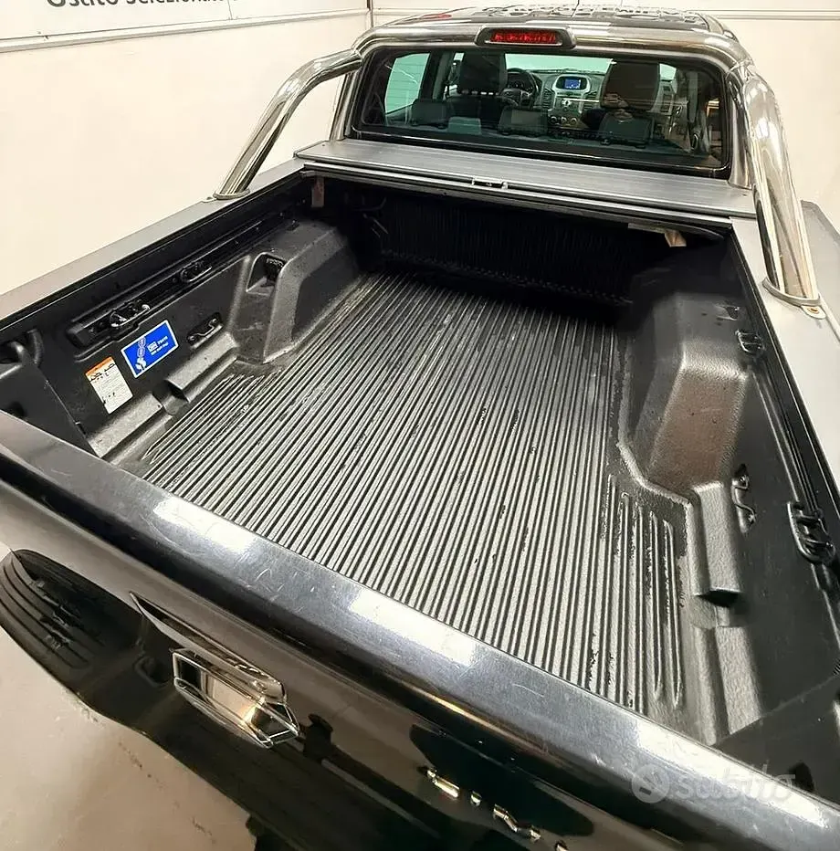 Usata Ford Ranger Limited 150 CV (110 kW) 2014 Nero Pick-up
