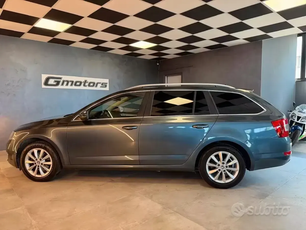 Usata Skoda Octavia G-TEC Ambition 110 CV (80 kW) 2016 Grigio Station wagon