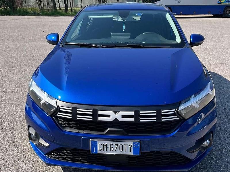 Usata Dacia Sandero Essentiel 101 CV (74 kW) 2023 Berlina