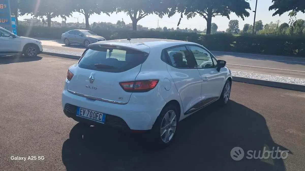 Usata Renault Clio IV 75 CV (55 kW) 2013 Bianco Berlina