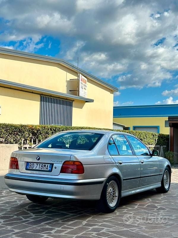 Usata BMW 520 150 CV (110 kW) 1998 Grigio Berlina
