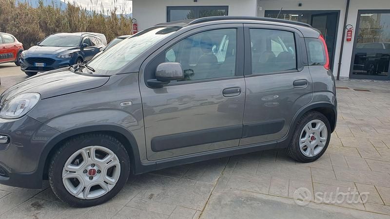 Usata Fiat Panda 70 CV (51 kW) 2022 Grigio Utilitaria