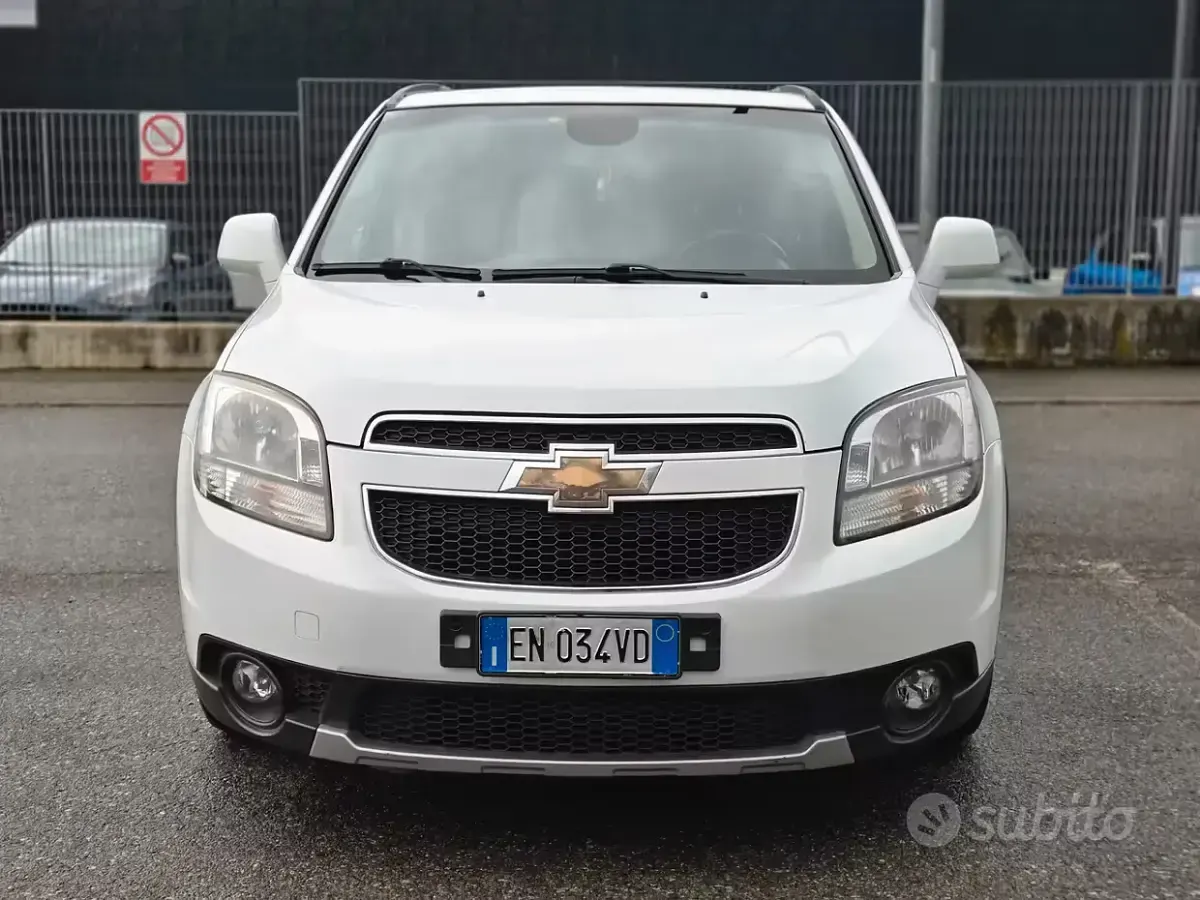 Usata Chevrolet Orlando LT 163 CV (119 kW) 2012 Bianco Monovolume