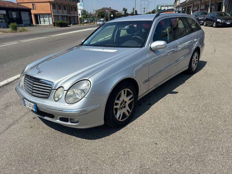 Argento Usata 2004 Mercedes E280 Elegance Station wagon | 1300 € (Super prezzo) - Immagine 1/4