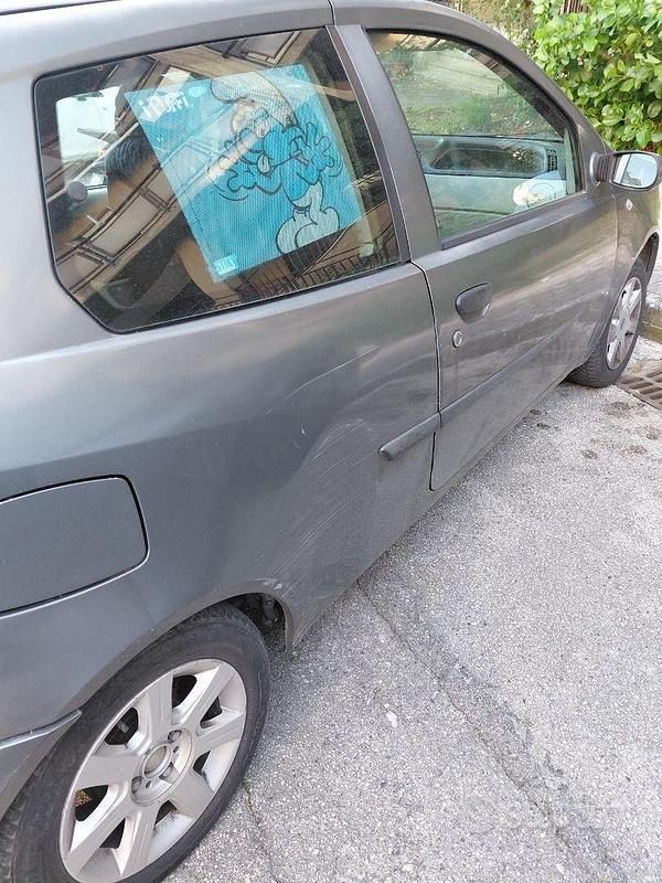 Usata Fiat Punto 2003 Grigio Utilitaria