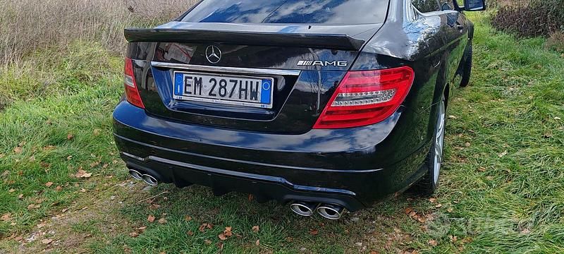 Usata Mercedes C220 Avantgarde 170 CV (125 kW) 2012 Nero Coupé