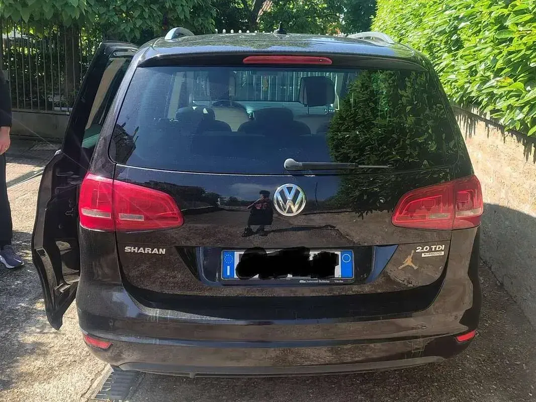 Usata VW Sharan Highline 140 CV (102 kW) 2012 Nero Monovolume