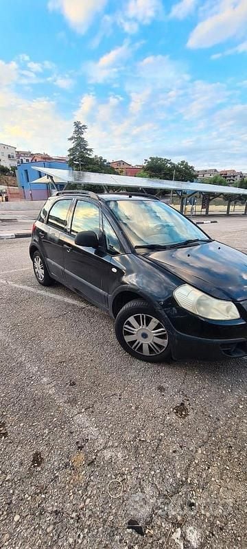 Usata Fiat Sedici 120 CV (88 kW) 2009 SUV