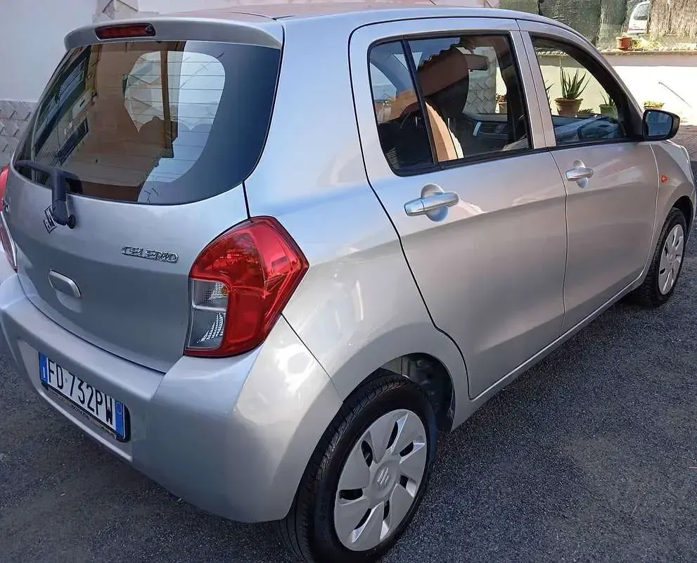 Usata Suzuki Celerio Style 68 CV (50 kW) 2016 Grigio Utilitaria