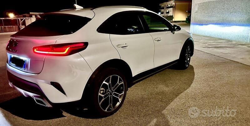 Bianco Usata 2020 Kia XCeed 2 SUV | 17.900 € (Buon prezzo) - Immagine 1/4