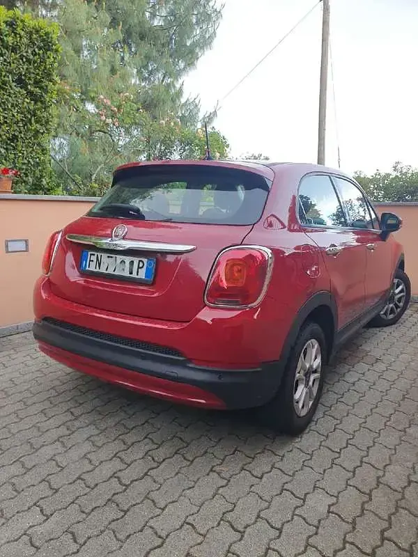 Käytetty Fiat 500 Cross Plus 95 HP (69 kW) 2018 Punainen Farmari