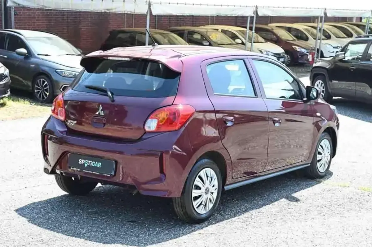Usata Mitsubishi Space Star Invite 71 CV (52 kW) 2022 Rosso Utilitaria
