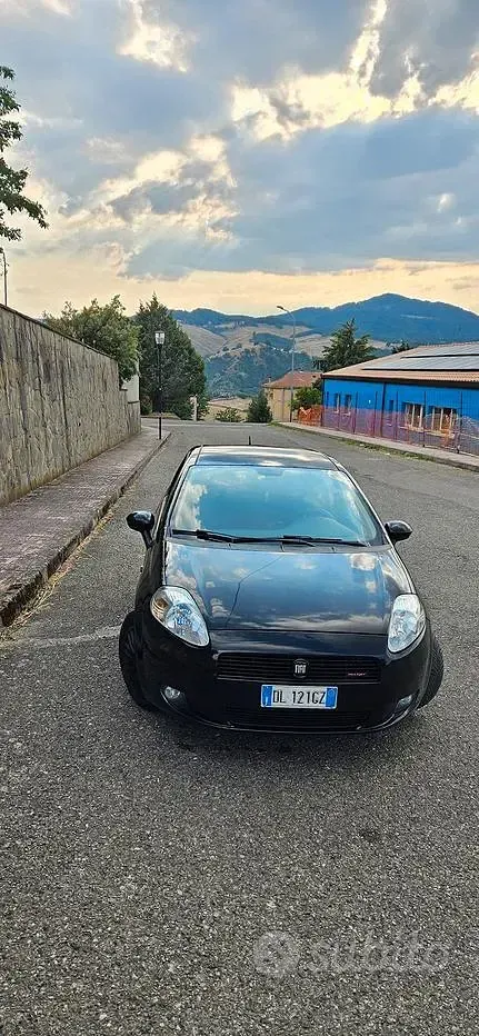 Usata Fiat Grande Punto 75 CV (55 kW) 2008 Nero Utilitaria