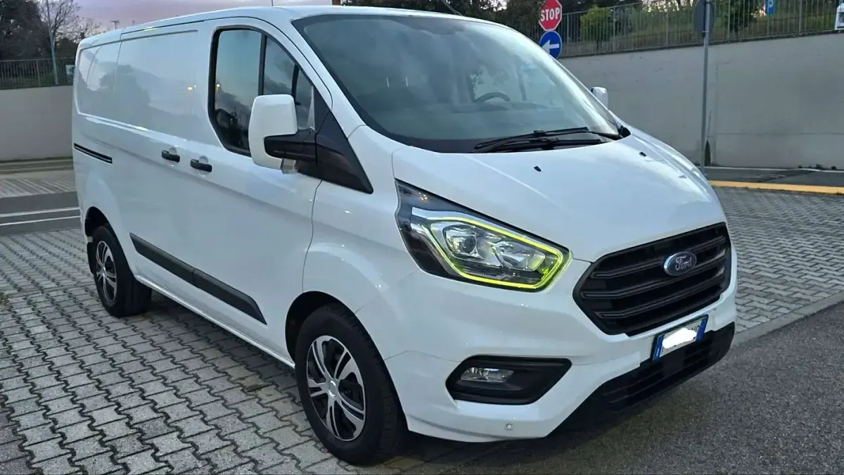 Usata Ford Transit Custom 131 CV (96 kW) 2020 Bianco Furgone