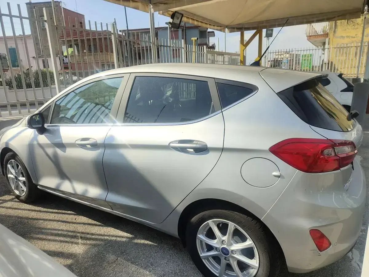 Usata Ford Fiesta Titanium 125 CV (91 kW) 2021 Argento Utilitaria