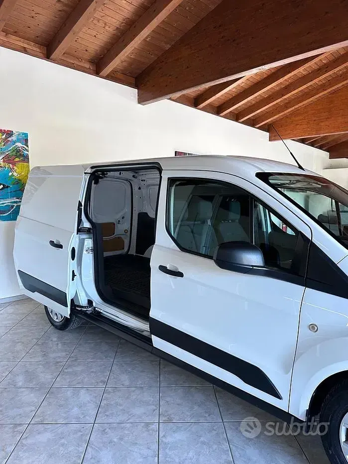 Usata Ford Transit Connect Trend 101 CV (74 kW) 2021 Bianco Monovolume