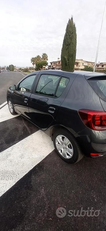 Usata Dacia Sandero 101 CV (74 kW) 2020 Grigio Utilitaria