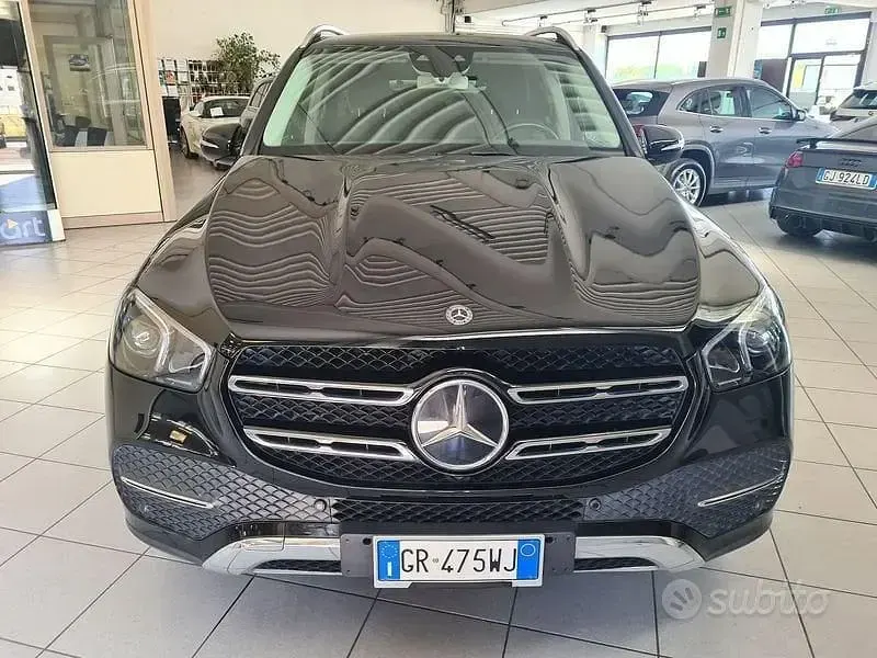 Usata Mercedes GLE300 245 CV (180 kW) 2019 Nero SUV