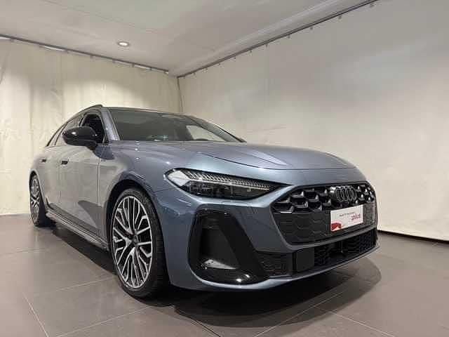 Nuova Audi A5 Ambiente 299 CV (219 kW) 2025 Blu/azzurro Station wagon