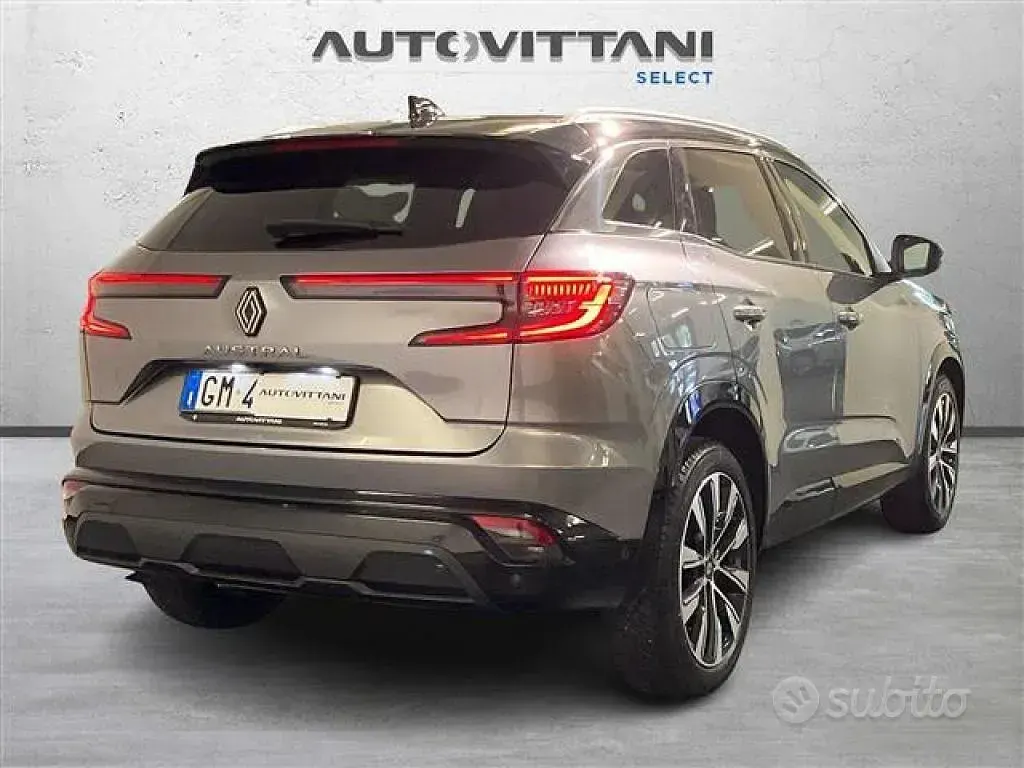 Usata Renault Austral Techno 158 CV (116 kW) 2023 Grigio scuro SUV