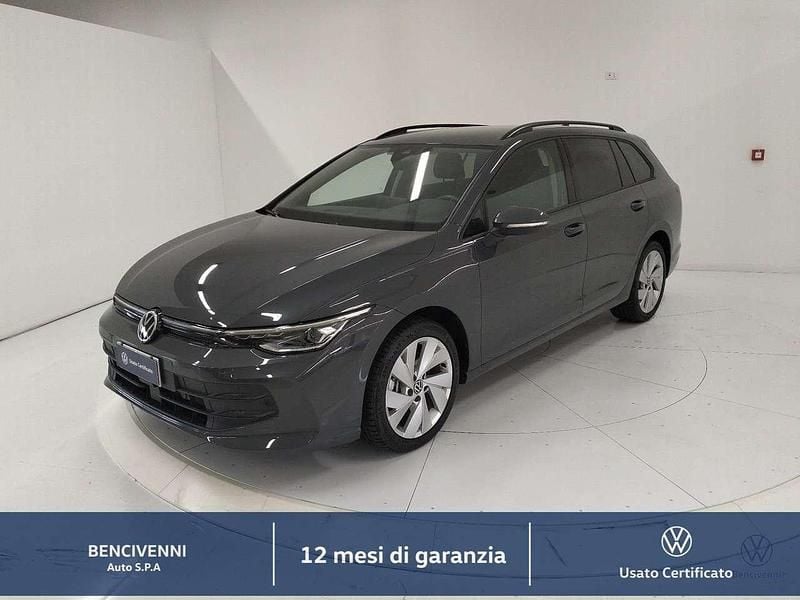 Usata VW Golf VIII Life 150 CV (110 kW) 2024 Grigio Station wagon