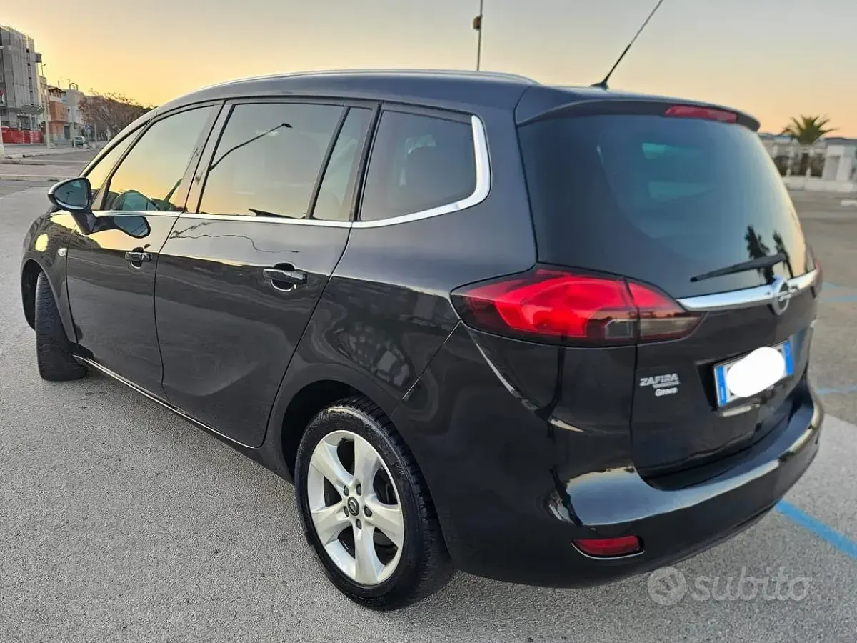 Usata Opel Zafira Tourer 110 CV (80 kW) 2013 Monovolume