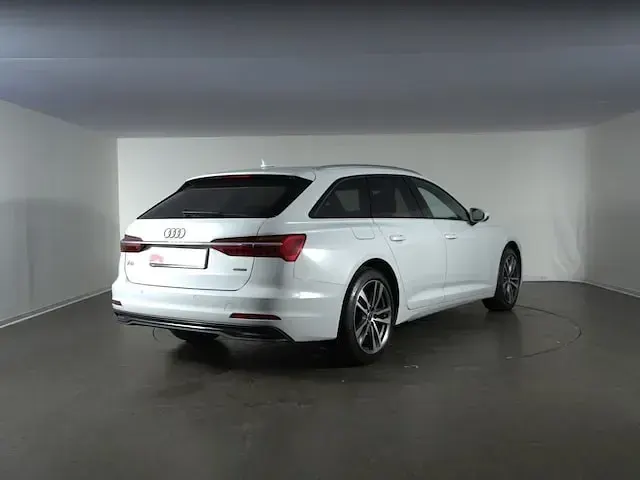 Nuova Audi A6 S-Line 204 CV (150 kW) 2025 Bianco ghiacciaio metallizzato Station wagon