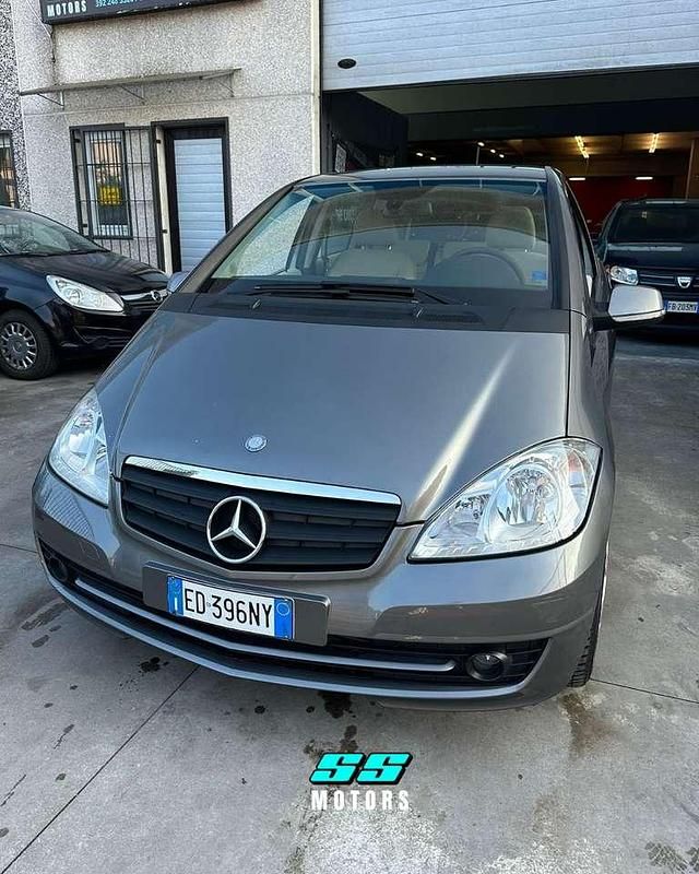 Usata Mercedes A160 Avantgarde 82 CV (60 kW) 2010 Argento Monovolume