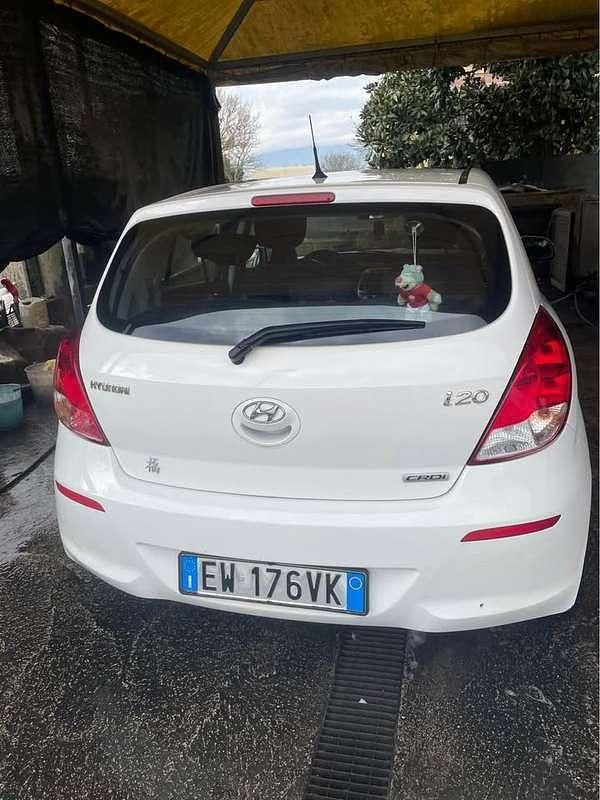 Usata Hyundai i20 Classic 75 CV (55 kW) 2014 Bianco Utilitaria