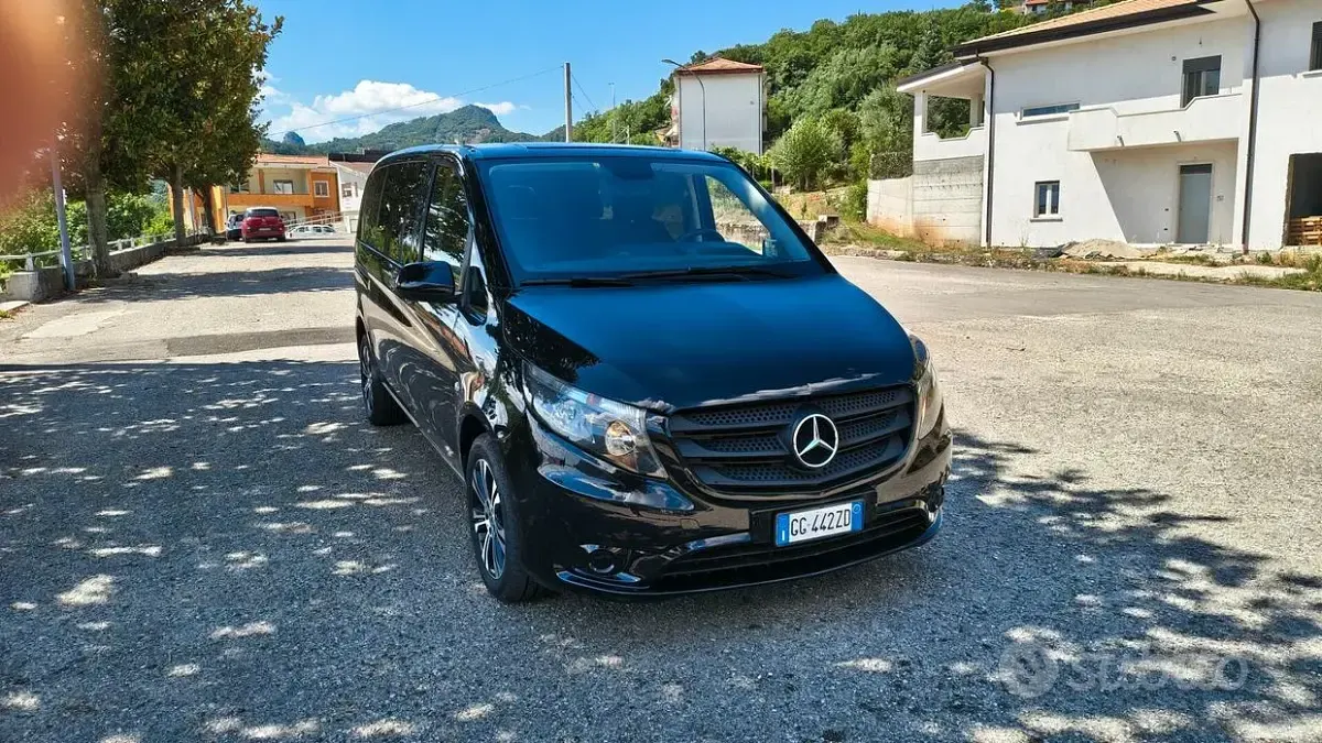 Usata Mercedes Vito Executive 163 CV (119 kW) 2021 Nero Furgone