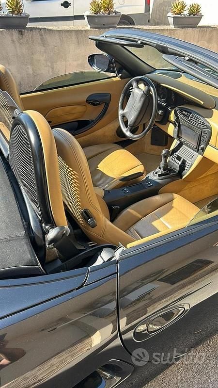 Usata Porsche Boxster 204 CV (150 kW) 1998 Nero Cabrio