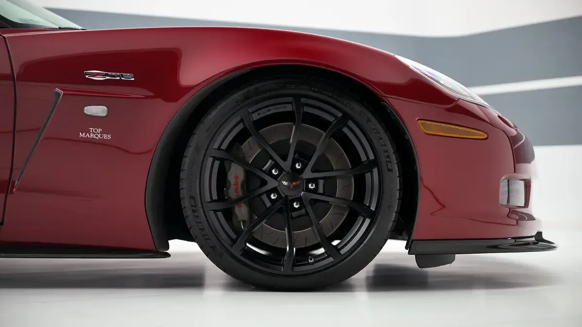 Usata Corvette Z06 513 CV (377 kW) 2010 Crystal red metallic Coupé