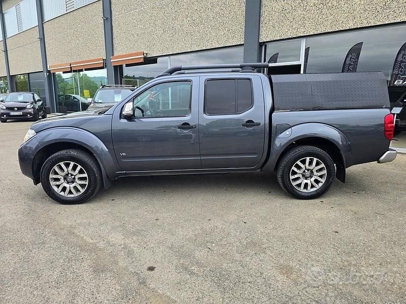 Occasion Nissan Navara 231 ch (169 kW) 2010 Gris Pick-up