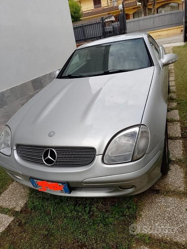 Usata Mercedes SLK200 192 CV (141 kW) 2000 Grigio Cabrio