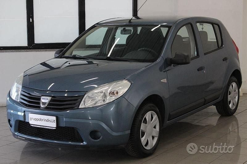 Usata Dacia Sandero 75 CV (55 kW) 2009 Celeste Utilitaria