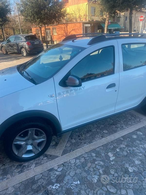 Usata Dacia Sandero Prestige 90 CV (66 kW) 2017 Bianco Utilitaria