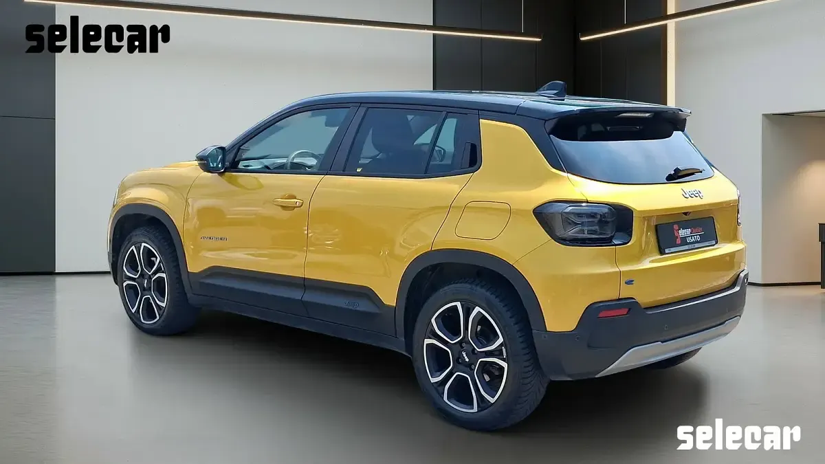 Usata Jeep Avenger EV Summit 114 kW (156 CV) 2024 Giallo SUV