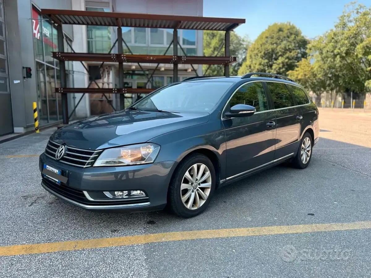 Usata VW Passat Highline 140 CV (102 kW) 2014 Grigio Station wagon