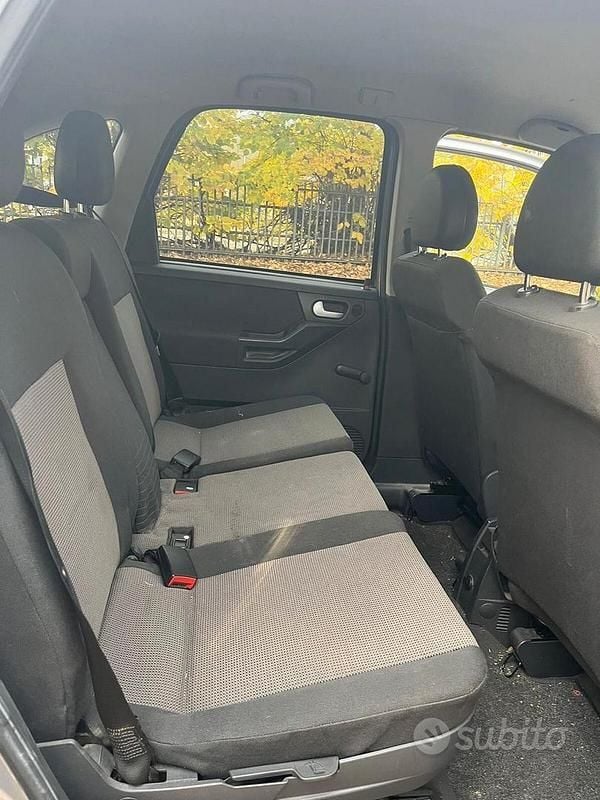 Usata Opel Meriva Cosmo 89 CV (65 kW) 2005 Grigio Monovolume