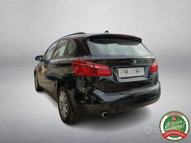 Usata BMW 218 Active Tourer Sport Line 150 CV (110 kW) 2015 Nero Monovolume