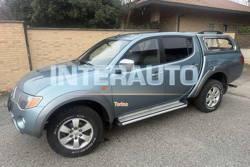 Usata Mitsubishi L200 Intense 136 CV (100 kW) 2008 Blu/azzurro Pick-up